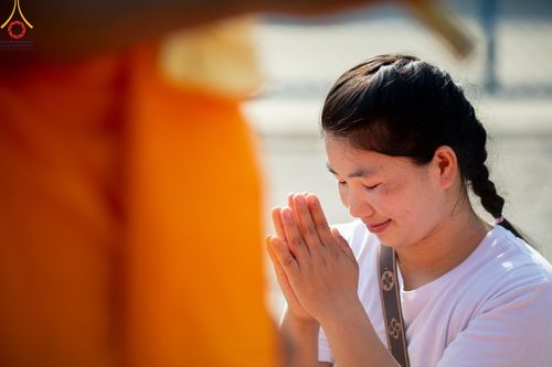 ภาพ No.201977:พิธีต้อนรับพระธรรมยาตรา ณ อนุสรณ์สถานลำดับที่ 7 สถานที่ขยายวิชชาธรรมกาย วัดพระธรรมกาย ต.คลองสาม อ.คลองหลวง จ.ปทุมธานี ในโครงการธรรมยาตรา กตัญญูบูชา มหาปูชนียาจารย์ พระมงคลเทพมุนี(สด จนฺทสโร) พระผู้ปราบมาร อนุสรณ์สถาน 7 แห่ง ปีที่ 13 วันที่ 26 มกราคม 2568