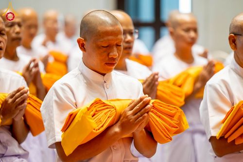 ภาพ No.277694:วันเสาร์ที่ 6 ธันวาคม พ.ศ. 2568 พิธีบรรพชาอุปสมบทและพิธีถวายบาตร โครงการอุปสมบทบูชาธรรมมหาปูชนียาจารย์ ประจำปี พ.ศ.2568 โครงการบวชพระนานาชาติ AEC และ WAB รุ่น CEO (นักบริหาร) รุ่นที่ 5 ณ มหาธรรมกายเจดีย์ วัดพระธรรมกาย