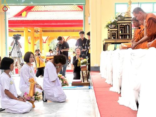 ภาพ No.182160:พิธีทอดกฐิน ณ วัดท่านางหอม จ.สงขลา ในโครงการทอดกฐินสามัคคีทั่วไทย 30,000 วัด บูชาธรรม 80 ปี หลวงพ่อธัมมชโย โดยคณะศิษยานุศิษย์วัดพระธรรมกาย วันที่ 27 ตุลาคม พ.ศ. 2567 กฐินสัมฤทธิ์เด็กดี V-Star โรงเรียนท่าจีนอุดมวิทยา จ.สงขลา