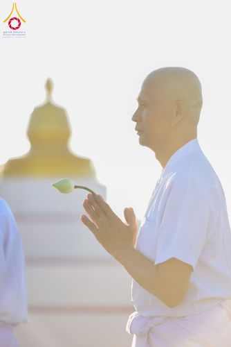 ภาพ No.278062:วันเสาร์ที่ 6 ธันวาคม พ.ศ. 2568 พิธีเวียนประทักษิณ ขอขมามอบผ้าไตร บรรพชาอุปสมบทหมู่ธรรมทายาท จำนวน 53 รูป โครงการอุปสมบทหมู่ รุ่นบูชาธรรมมหาปูชนียาจารย์ ประจำปี 2568 จังหวัดสระบุรี