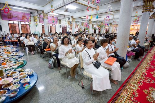 ภาพ No.273414:วันที่ 1 พฤศจิกายน พ.ศ. 2568 พิธีทอดกฐินสามัคคีทั่วไทย ณ วัดทินกรนิมิต อ.เมือง จ.นนทบุรี โดยคณะศิษยานุศิษย์ บูชาธรรม 81 ปี หลวงพ่อธัมมชโย