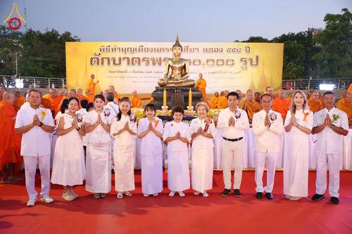 ภาพ No.312686:วันอาทิตย์ที่ 8 มีนาคม พ.ศ.2569 ทำบุญเมืองนครราชสีมา 558 ปี ตักบาตรพระ 10,000 รูป (ภาพชุดที่ 2)