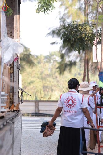 ภาพ No.110815:V.9 กล้าเก่ง การเตรียมงาน เก็บงาน การรับบุญของเจ้าหน้าที่หน่วยงานต่างๆ เพื่อโครงการธรรมยาตรา กตัญญูบูชามหาปูชนียาจารย์ พระมงคลเทพมุนี (สด จนฺทสโร) พระผู้ปราบมาร อนุสรณ์สถาน 7 แห่ง ปีที่ 12 ระหว่างวันที่ 2 - 31 มกราคม พ.ศ.2567