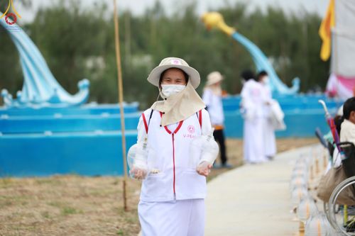 ภาพ No.119353:V.18 ทันทีม การเตรียมงาน เก็บงาน การรับบุญของเจ้าหน้าที่หน่วยงานต่างๆ เพื่อโครงการธรรมยาตรา กตัญญูบูชามหาปูชนียาจารย์ พระมงคลเทพมุนี (สด จนฺทสโร) พระผู้ปราบมาร อนุสรณ์สถาน 7 แห่ง ปีที่ 12 ระหว่างวันที่ 2 - 31 มกราคม พ.ศ.2567