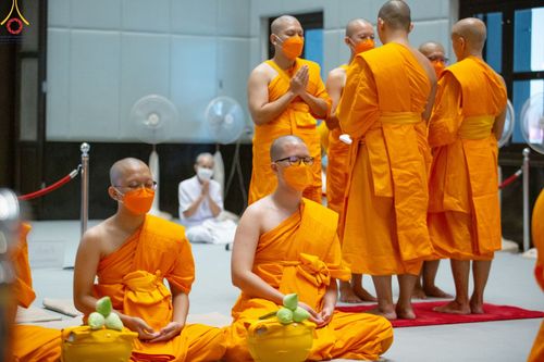 ภาพ No.82808:พิธีอุปสมบทหมู่ ในโครงการพระพี่เลี้ยงเข้าพรรษา, ธรรมทายาทอุดมศึกษารุ่นที่ 50 (ภาคฤดูฝน) และธรรมทายาทพุทธศาสตร์สากล รุ่นที่ 7 (ภาคฤดูฝน) วันอาทิตย์ที่ 18 มิถุนายน พ.ศ. 2566 ณ วัดพระธรรมกาย จ.ปทุมธานี