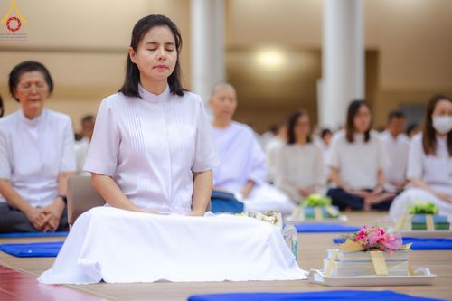 ภาพ No.136847:พิธีถวายหนังสือธรรมะ บาลี นักธรรม ทางก้าวหน้า ณ ห้องแก้วสารพัดนึก 2 วัดพระธรรมกาย วันเสาร์ที่ 11 พฤษภาคม พ.ศ. 2567