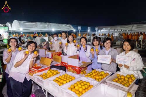 ภาพ No.191740:พิธีถวายภัตตาหารเป็นสังฆทาน แด่พระธรรมยาตรา ณ อนุสรณ์สถานคลองบางนางแท่น อ.สามพราน จ.นครปฐม ในโครงการธรรมยาตรา กตัญญูบูชา มหาปูชนียาจารย์ พระมงคลเทพมุนี(สด จนฺทสโร) พระผู้ปราบมาร อนุสรณ์สถาน 7 แห่ง ปีที่ 13 วันที่ 9 มกราคม พ.ศ. 2568