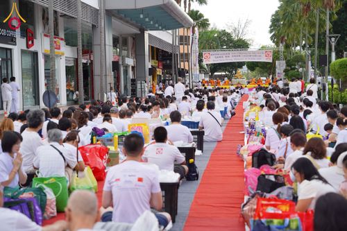 ภาพ No.173826:พิธีทอดกฐิน วัดภาวนาปีนัง ประเทศมาเลเซีย วันที่ 31 ตุลาคม พ.ศ. 2567