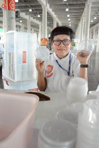 ภาพ No.246660:วันที่ 12 กันยายน พ.ศ. 2568 การเก็บงาน จัดเก็บไฟ LED ของเจ้าหน้าที่ทุกสถานะ ณ วิหารคด วัดพระธรรมกาย