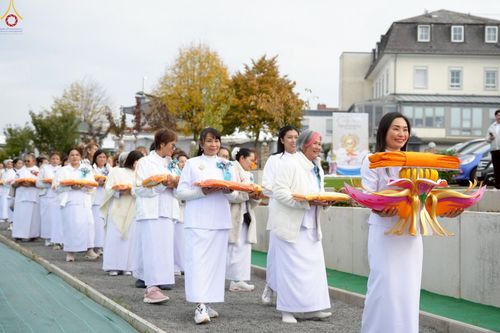 ภาพ No.262040:วันที่ 19 ตุลาคม พ.ศ. 2568 พิธีทอดกฐินวัดพระธรรมกายไรน์แลนด์ ประเทศเยอรมัน 