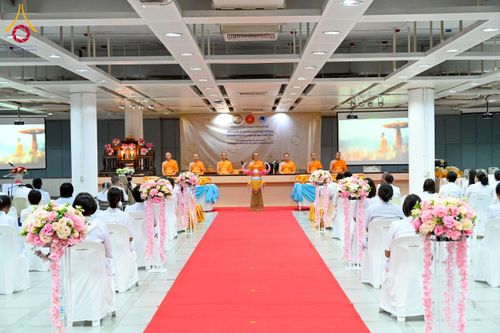 ภาพ No.229027:วันอาทิตย์ที่ 15 มิถุนายน พ.ศ. 2568 พิธีทอดผ้าป่าทุนพัฒนาพระมหาเปรียญ และทุนเผยแผ่พระพุทธศาสนาไปทั่วโลก ณ ห้องสัมมนา SPD สภาธรรมกายสากล วัดพระธรรมกาย