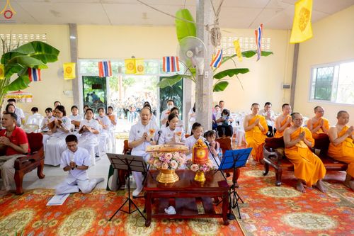 ภาพ No.257724:วันที่ 18 ตุลาคม พ.ศ. 2568 พิธีทอดกฐินสามัคคีทั่วไทย 30,000 วัด โดยคณะศิษยานุศิษย์ บูชาธรรม 81 ปี หลวงพ่อธัมมชโย ณ วัดร่มโพธิ์ทองสันติสุข จังหวัดชลบุรี