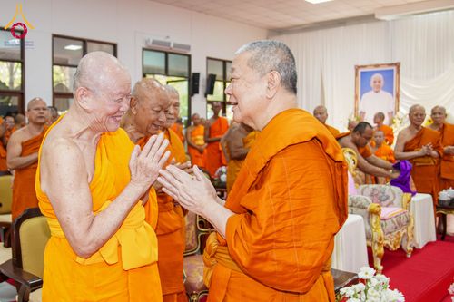 ภาพ No.315108:วันจันทร์ที่ 23 มีนาคม พ.ศ. 2569 พิธีบำเพ็ญกุศล คุณพ่อณรงค์ จินตมากุล  สิริอายุ 99 ปี 11 เดือน โยมบิดา พระครูปลัดรัตนวีรวัฒน์ (รังสฤษดิ์ อิทฺธิจินตโก) ที่ปรึกษาเจ้าคณะจังหวัดปทุมธานี เจ้าอาวาสวัดพระธรรมกาย  ณ ห้องปลูกศรัทธา 2 วัดพระธรรมกาย ปทุมธานี