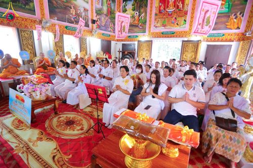 ภาพ No.183358:พิธีทอดกฐิน ณ วัดพระธาตุจอมทอง จ.เชียงราย ในโครงการทอดกฐินสามัคคีทั่วไทย 30,000 วัด บูชาธรรม 80 ปี หลวงพ่อธัมมชโย โดยคณะศิษยานุศิษย์วัดพระธรรมกาย วันที่ 22 ตุลาคม พ.ศ. 2567