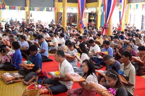 ภาพ No.267743:วันที่ 26 ตุลาคม พ.ศ. 2568 พิธีทอดกฐินสามัคคีทั่วไทย ณ วัดเจริญสุข ต.แพรกศรีราชา อ.สรรคบุรี จ.ชัยนาท โดยคณะศิษยานุศิษย์ บูชาธรรม 81 ปี หลวงพ่อธัมมชโย