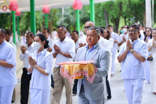 ภาพ No.144582:ชาวอำเภอคลองหลวง จังหวัดปทุมธานี ถวายเทียนพรรษามหามงคล เนื่องในเทศกาลเข้าพรรษา ประจำปี 2567 แด่คณะสงฆ์วัดพระธรรมกาย  วันพฤหัสบดีที่ 18 กรกฎาคม พ.ศ. 2567