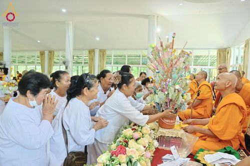 ภาพ No.182694:พิธีทอดกฐิน ณ ธุดงคสถานทรงธรรมกำแพงเพชร ในโครงการทอดกฐินสามัคคีทั่วไทย 30,000 วัด บูชาธรรม 80 ปี หลวงพ่อธัมมชโย โดยคณะศิษยานุศิษย์วัดพระธรรมกาย วันที่ 25 ตุลาคม พ.ศ. 2567
