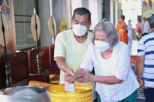 ภาพ No.98375:พิธีทอดกฐินสามัคคีทั่วไทย 5,000 วัด ณ วัดอัมพุวราราม อ.สามโคก จ.ปทุมธานี วันที่ 26 พฤศจิกายน พ.ศ. 2566