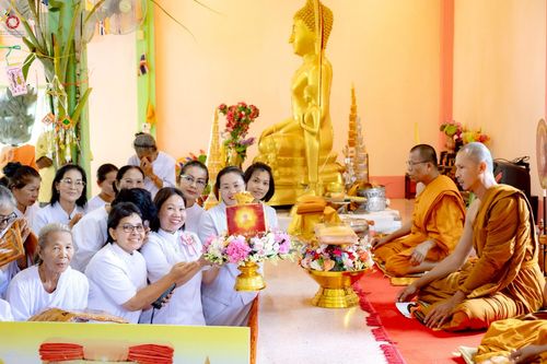 ภาพ No.256475:วันที่ 15 ตุลาคม พ.ศ. 2568 พิธีทอดกฐินสามัคคีทั่วไทย 30,000 วัด โดยคณะศิษยานุศิษย์ บูชาธรรม 81 ปี หลวงพ่อธัมมชโย ณ วัดสว่างนางโท อ.เมืองยาง จ.นครราชสีมา