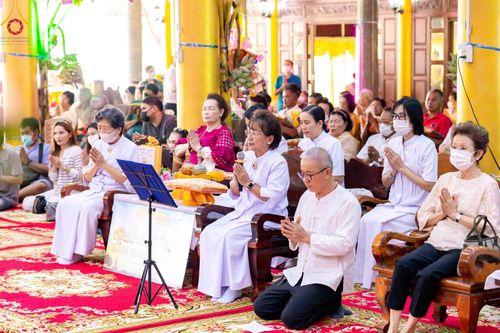 ภาพ No.93394:พิธีทอดกฐินสามัคคีทั่วไทย 5,000 วัด  ณ วัดปทุมทอง จ.ปทุมธานี วันอาทิตย์ที่ 5 พฤศจิกายน พ.ศ. 2566