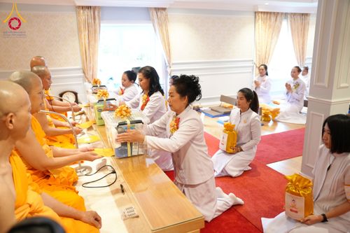 ภาพ No.170651:พิธีทอดกฐินสามัคคี ณ วัดพระธรรมกายเอกเกอร์ซุน ประเทศนอร์เวย์ วันอาทิตย์ที่ 27 ตุลาคม พ.ศ. 2567