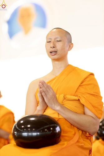 ภาพ No.240365:วันพุธที่ 27 สิงหาคม พ.ศ. 2568 พิธีตักบาตร ในวันธรรมชัย ณ วัดพระธรรมกาย จ.ปทุมธานี