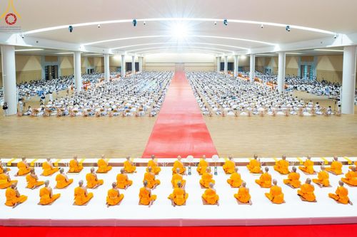 ภาพ No.149029:พิธีถวายคิลานเภสัชและอุปกรณ์ทางการแพทย์ เนื่องในวันธรรมชัย วันอาทิตย์ที่ 18 สิงหาคม พ.ศ. 2567 ณ ห้องแก้วสารพัดนึก 2 สภาธรรมกายสากล วัดพระธรรมกาย