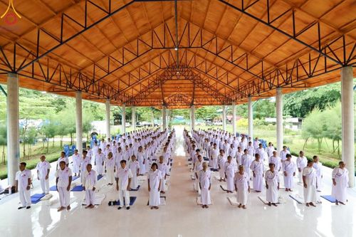 ภาพ No.153855:โครงการอบรมอุบาสก อุบาสิกาแก้ว รุ่นที่ 1 ผู้แทนทอดกฐินสามัคคี 30,000 วัดทั่วไทย ระหว่างวันที่ 6-8 กันยายน พ.ศ. 2567 ณ ศูนย์ปฏิบัติธรรมหนองบัวลำภู