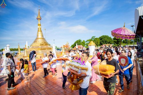 ภาพ No.258872:วันที่ 19 ตุลาคม พ.ศ. 2568 พิธีทอดกฐินสามัคคีทั่วไทย 30,000 วัด โดยคณะศิษยานุศิษย์ บูชาธรรม 81 ปี หลวงพ่อธัมมชโย ณ วัดเมตารางค์ อ.สามโคก จ.ปทุมธานี