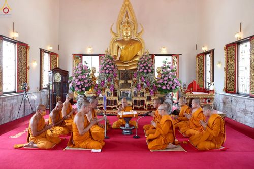 ภาพ No.253434:วันที่ 12 ตุลาคม พ.ศ. 2568 พิธีทอดกฐินสามัคคีทั่วไทย 30,000 วัด โดยคณะศิษยานุศิษย์ บูชาธรรม 81 ปี หลวงพ่อธัมมชโย ณ วัดสนามพราหมณ์  อ.เมือง จ.เพชรบุรี