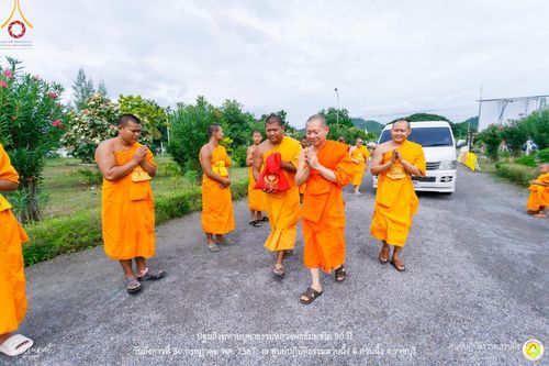 ภาพ No.147218:ปฐมสังฆทานบูชาธรรมหลวงพ่อธัมมชโย 80 ปี พิธีถวายสังฆทาน 80 วัด ในอำเภอสวนผึ้ง-บ้านคา  วันอังคารที่ 30 กรกฎาคม พ.ศ.2567 ณ ศูนย์ปฎิบัติธรรมสวนผึ้ง จ.ราชบุรี