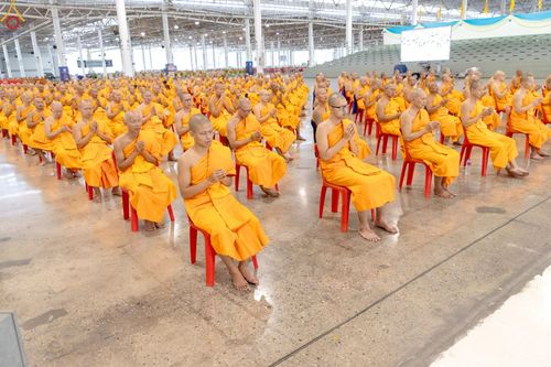 ภาพ No.240616:วันพุธที่ 27 สิงหาคม พ.ศ. 2568 พิธีปฏิบัติธรรมภาคสาย ในวันธรรมชัย ณ วัดพระธรรมกาย จ.ปทุมธานี