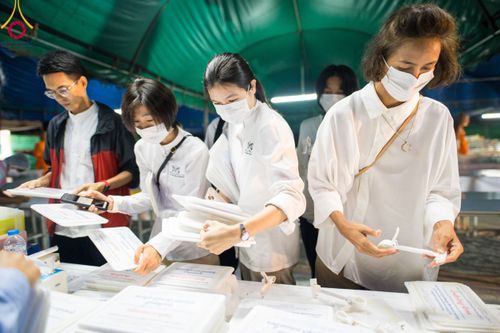 ภาพ No.109145:พิธีถวายภัตตาหารเป็นสังฆทาน แด่คณะพระธรรมยาตราฯ วันที่ 10 มกราคม พ.ศ. 2567 ณ อนุสรณ์สถานคลองบางนางแท่น อ.สามพราน จ.นครปฐม