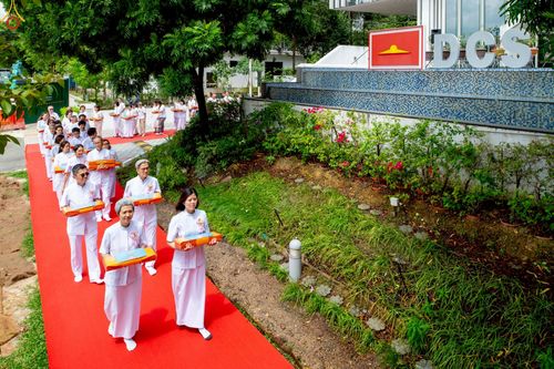 ภาพ No.254224:วันที่ 12 ตุลาคม พ.ศ. 2568 พิธีทอดกฐินสามัคคีวัดพระธรรมกายสิงคโปร์  新加坡法身寺功德衣法会 Dhammakaya Centre Singapore Kathina Ceremony  