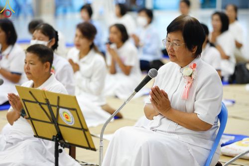 ภาพ No.127731:พิธีถวายภัตตาหารเป็นสังฆทาน แด่คณะพระธรรมยาตราฯ ในโครงการธรรมยาตราอัญเชิญพระบรมสารีริกธาตุ ประดิษฐาน ณ มหารัตนเจดีย์สิริปทุมสวรรค์ อ.บางกล่ำ จ.สงขลา วันที่ 8 มีนาคม พ.ศ. 2567