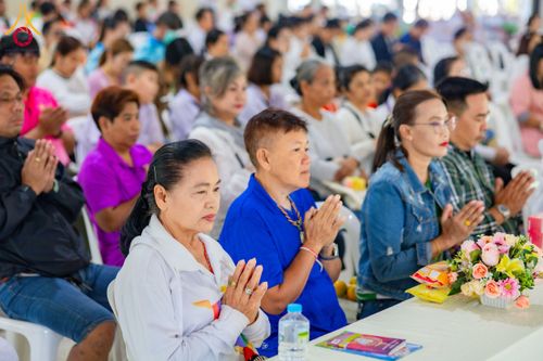 ภาพ No.193467:วัดพระธรรมกาย และ มูลนิธิธรรมกาย มอบของขวัญสนับสนุนงานวันเด็ก วันที่ 8 มกราคม พ.ศ. 2568 ณ อาคารโถงช้างฯ วัดพระธรรมกาย อ.คลองหลวง จ.ปทุมธานี