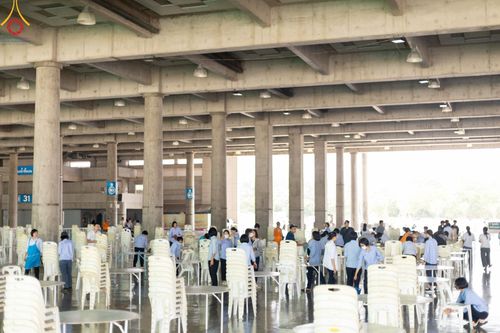 V.38 ทุ่มพลังเพื่อพ่อครบ 80 ปี ภาพการเตรียมงานของหน่วยงานต่างๆ เพื่อพิธีฉลองอายุวัฒนมงคล 80 ปี หลวงพ่อธัมมชโย และรับถวายมหาสังฆทาน 10,000 กว่าวัดทั่วประเทศ ในวันคุ้มครองโลก วันจันทร์ที่ 22 เมษายน พ.ศ. 2567