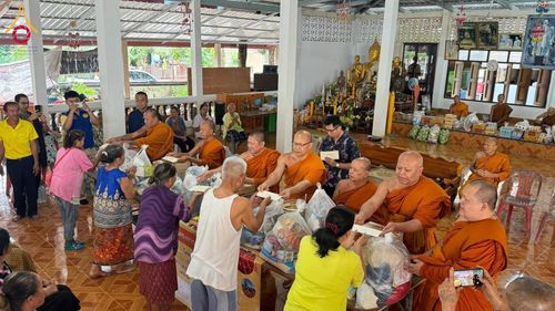ภาพ No.159309:วันศุกร์ที่ 25 กันยายน พ.ศ. 2567 วัดพระธรรมกาย มูลนิธิธรรมกาย และคณะศิษยานุศิษย์ฯ ร่วมสมทบกัปปิยภัณฑ์ จำนวน 200,000 บาท สนับสนุนสำนักงานเจ้าคณะใหญ่หนตะวันออก ฝ่ายสาธารณสงเคราะห์ของมหาเถรสมาคม เพื่อช่วยเหลือผู้ประสบอุทกภัย
