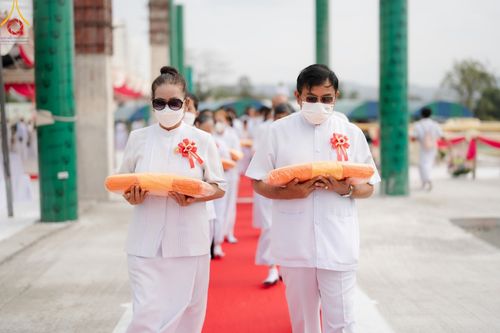 ภาพ No.123957:พิธีทอดผ้าป่า ปิดแผ่นทองค้ำฟ้า ครบรอบ 1 ปี สถาปนาอาคาร 80 ปี หลวงพ่อธัมมชโย ณ ศูนย์ปฏิบัติธรรมวิหารแดง ตำบลเจริญธรรม อำเภอวิหารแดง จ.สระบุรี วันที่ 18 กุมภาพันธ์ พ.ศ. 2567