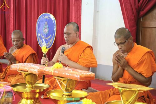 ภาพ No.171188:พิธีทอดกฐิน ณ วัดดาวดึงษ์ อ.อัมพวา จ.สมุทรสงคราม ในโครงการกฐินสามัคคีทั่วไทย 30,000 วัด บูชาธรรม 80 ปี หลวงพ่อธัมมชโย โดยคณะศิษยานุศิษย์วัดพระธรรมกาย วันที่ 27 ตุลาคม พ.ศ. 2567