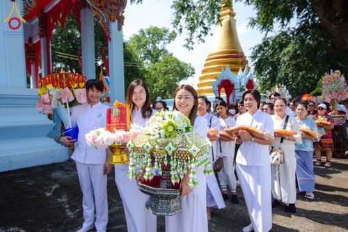 ภาพ No.175150:พิธีทอดกฐิน วัดโบสถ์อินทราราม ต.หัวรอ จ.พระนครศรีอยุธยา ในโครงการกฐินสามัคคีทั่วไทย 30,000 วัด บูชาธรรม 80 ปี หลวงพ่อธัมมชโย โดยคณะศิษยานุศิษย์วัดพระธรรมกาย วันที่ 10 พฤศจิกายน พ.ศ. 2567