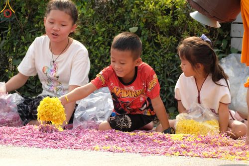 ภาพ No.119983:พิธีต้อนรับพระธรรมยาตรา ในโครงการธรรมยาตรา กตัญญูบูชา มหาปูชนียาจารย์ พระมงคลเทพมุนี(สด จนฺทสโร) พระผู้ปราบมาร อนุสรณ์สถาน 7 แห่ง ปีที่ 12 วันที่ 28 มกราคม พ.ศ. 2567 ณ วัดพระธรรมกาย จ.ปทุมธานี