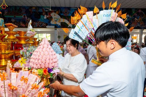 ภาพ No.92506:พิธีทอดกฐินสามัคคีทั่วไทย ณ วัดโบสถ์บน ต.บางคูเวียง อ.บางกรวย จังหวัดนนทบุรี วันเสาร์ที่ 4 พฤศจิกายน พ.ศ. 2566