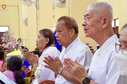 ภาพ No.168628:พิธีทอดกฐิน ณ วัดประชาวาสอัมพวัน จ.ปราจีนบุรี ในโครงการกฐินสามัคคีทั่วไทย 30,000 วัด บูชาธรรม 80 ปี หลวงพ่อธัมมชโย โดยคณะศิษยานุศิษย์วัดพระธรรมกาย วันที่ 20 ตุลาคม พ.ศ. 2567