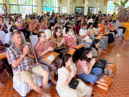 ภาพ No.169583:พิธีทอดกฐิน ณ วัดอินทราราม(หุบรัก) ต.โพรงมะเดื่อ อ.เมือง จ.นครปฐม ในโครงการกฐินสามัคคีทั่วไทย 30,000 วัด บูชาธรรม 80 ปี หลวงพ่อธัมมชโย โดยคณะศิษยานุศิษย์วัดพระธรรมกาย วันที่ 26 ตุลาคม พ.ศ. 2567