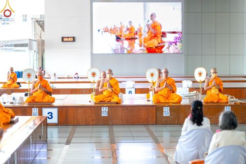 ภาพ No.102195:พิธีบุพเปตพลี ครั้งที่ 144 อุทิศบุญแด่หมู่ญาติที่ล่วงลับไปแล้ว และสืบทอดอายุพระพุทธศาสนา วันอังคารที่ 12 ธันวาคม พ.ศ. 2566 (วันพระแรม 15 ค่ำ เดือน 12) ณ หอฉันคุณยายอาจารย์ฯ วัดพระธรรมกาย