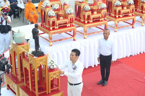 ภาพ No.312520:วันอาทิตย์ที่ 8 มีนาคม พ.ศ.2569 ทำบุญเมืองนครราชสีมา 558 ปี ตักบาตรพระ 10,000 รูป