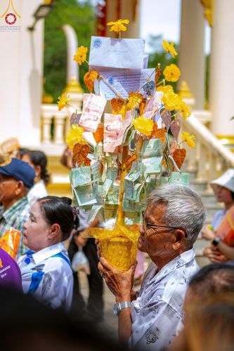 ภาพ No.171122:พิธีทอดกฐิน ณ วัดบ้านหัวนา อ.สนามชัยเขต จ.ฉะเชิงเทรา ในโครงการกฐินสามัคคีทั่วไทย 30,000 วัด บูชาธรรม 80 ปี หลวงพ่อธัมมชโย โดยคณะศิษยานุศิษย์วัดพระธรรมกาย วันที่ 27 ตุลาคม พ.ศ. 2567