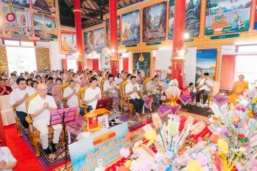 ภาพ No.169259:พิธีทอดกฐิน ณ วัดพุทธนิมิตร จ.เชียงใหม่ ในโครงการกฐินสามัคคีทั่วไทย 30,000 วัด บูชาธรรม 80 ปี หลวงพ่อธัมมชโย โดยคณะศิษยานุศิษย์วัดพระธรรมกาย วันที่ 24 ตุลาคม พ.ศ. 2567