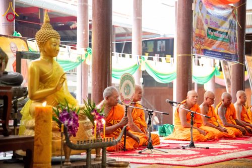 ภาพ No.175201:พิธีทอดกฐิน วัดแรก จ.เพชรบุรี ในโครงการกฐินสามัคคีทั่วไทย 30,000 วัด บูชาธรรม 80 ปี หลวงพ่อธัมมชโย โดยคณะศิษยานุศิษย์วัดพระธรรมกาย วันที่ 14 พฤศจิกายน พ.ศ. 2567